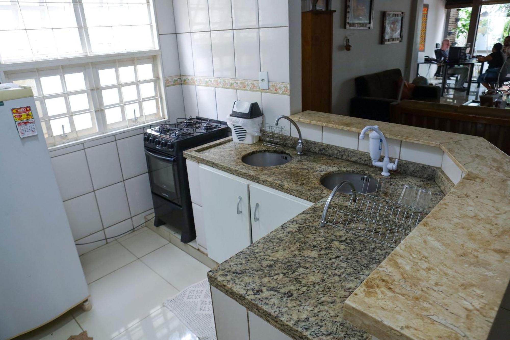 Hotel Pousada Dos Bosques - Refugio Urbano กูยาบา ภายนอก รูปภาพ