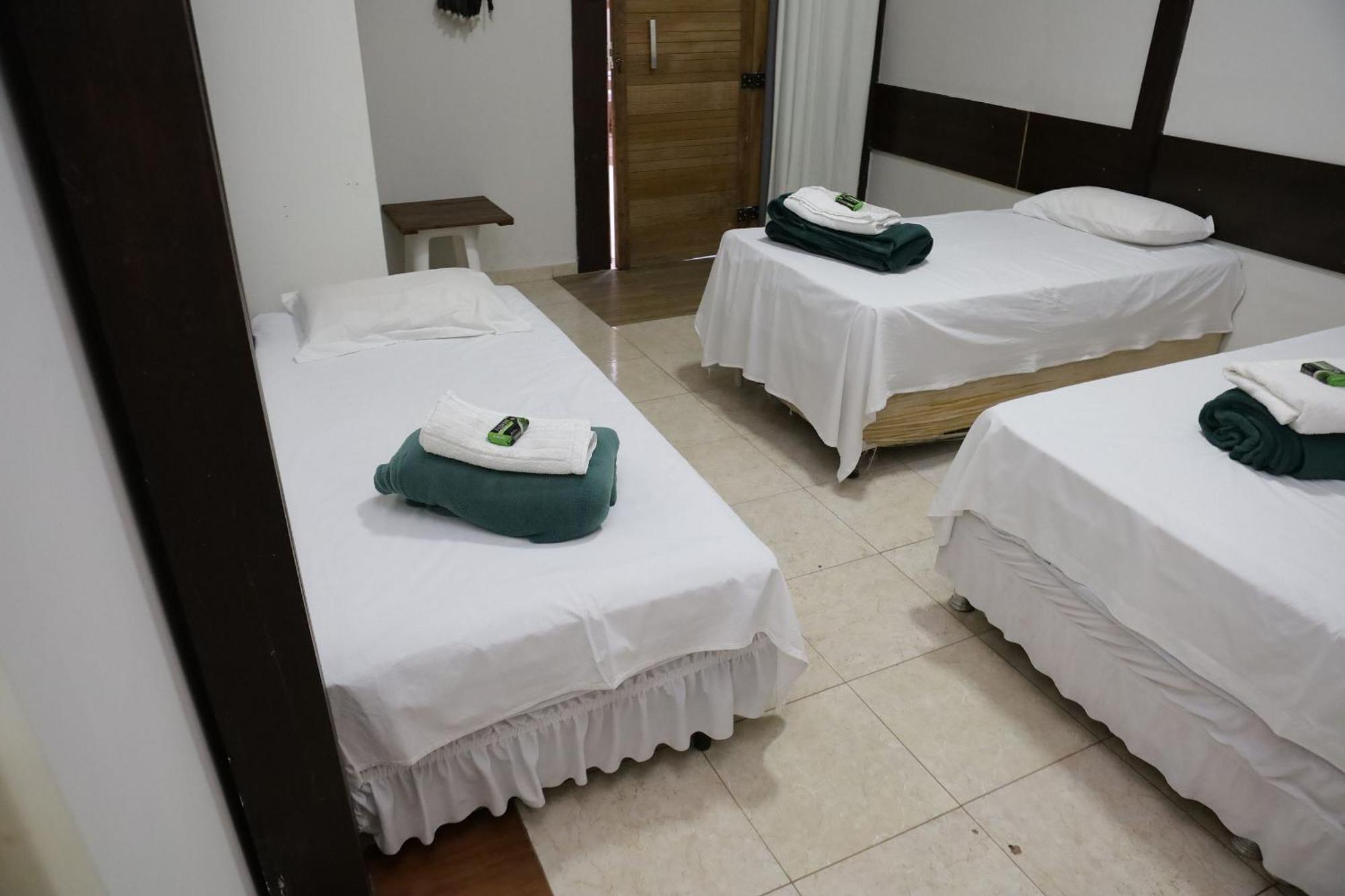 Hotel Pousada Dos Bosques - Refugio Urbano กูยาบา ภายนอก รูปภาพ