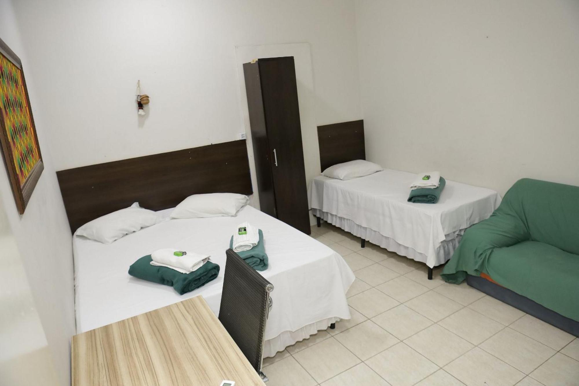 Hotel Pousada Dos Bosques - Refugio Urbano กูยาบา ภายนอก รูปภาพ
