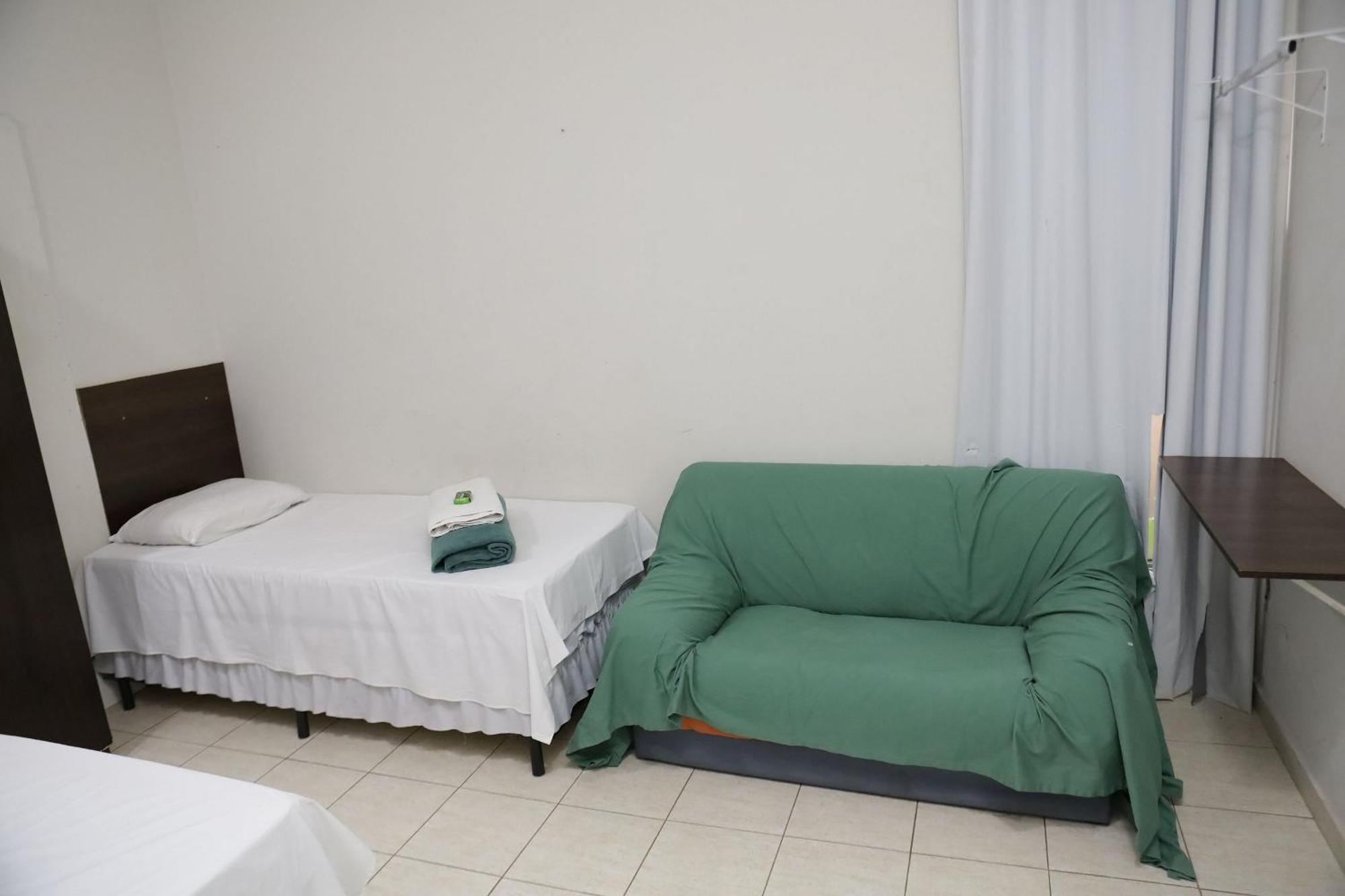 Hotel Pousada Dos Bosques - Refugio Urbano กูยาบา ภายนอก รูปภาพ
