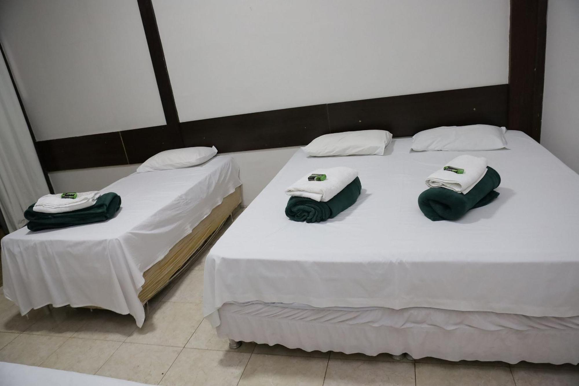 Hotel Pousada Dos Bosques - Refugio Urbano กูยาบา ภายนอก รูปภาพ